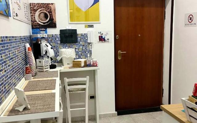 Apartment with 3 bedrooms in Napoli with balcony and WiFi