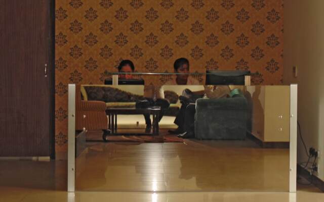 Tavisha Hotel