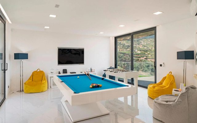 Seacrest by OurMadeira