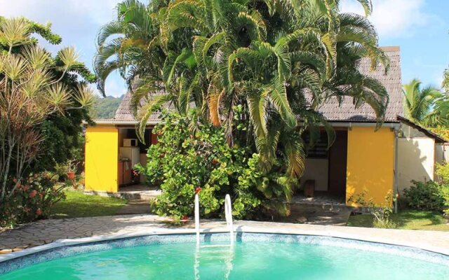 Pension Ariitere Huahine