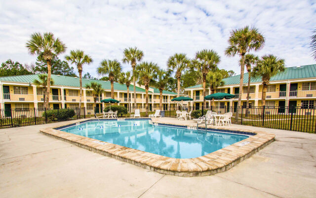 Rodeway Inn