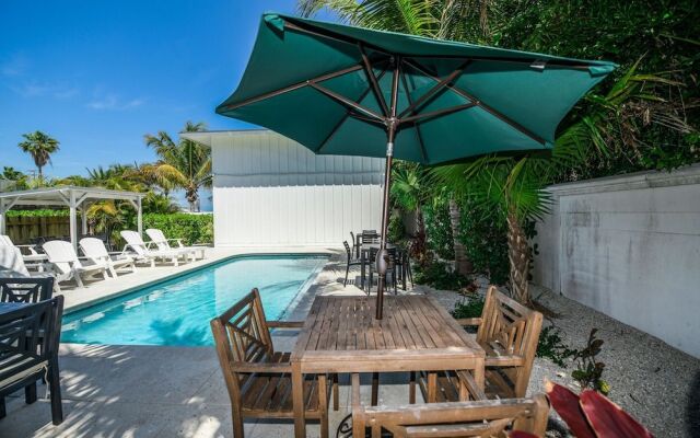 Bayside Bungalows by AMI Locals