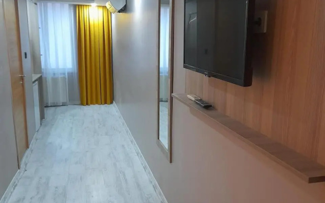 Moon Suit Otel