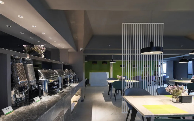 ibis styles Nanjing South Railway Station North Sq