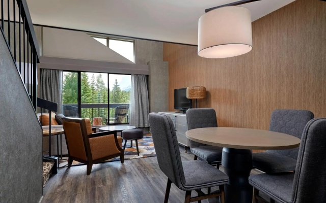 Kananaskis Mountain Lodge, Autograph Collection