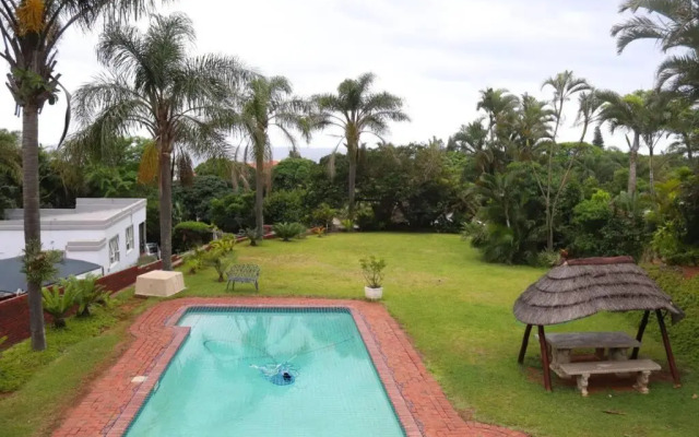 Ballito Clarke Bay Beach House - family holiday letting
