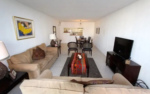 Standard 1 Bedroom Ocean View Or805