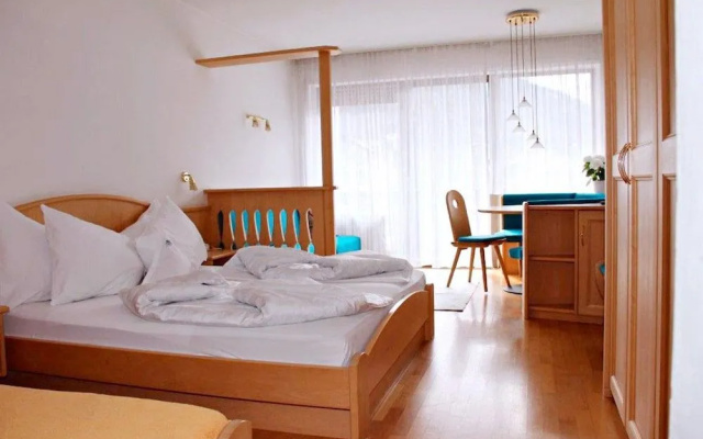 Alpina Mountain Resort