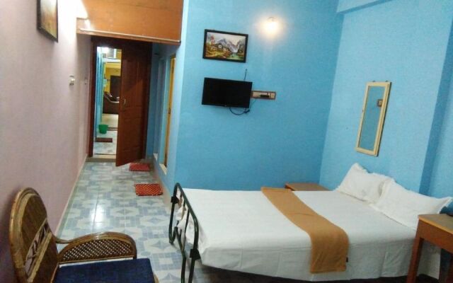 Parisha Residency - Temple Side Hotel