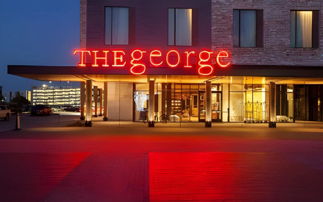 The George, by Valencia Hotel Collection