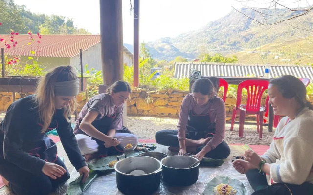 Bees Homestay Sapa & Trekking