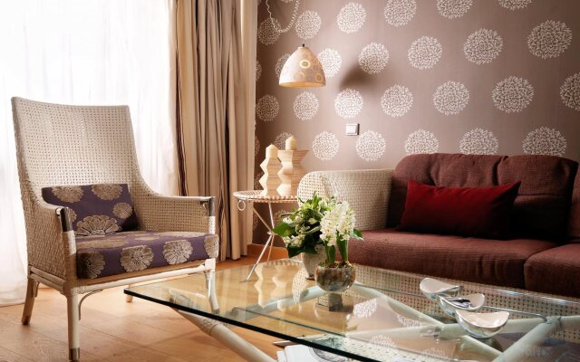 Divani Escape- Adults only