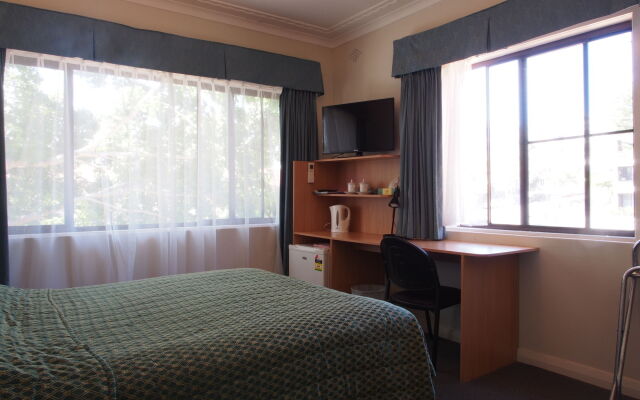 Normandie Inn and Function Centre