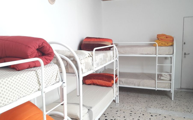 Vucciria Hostel