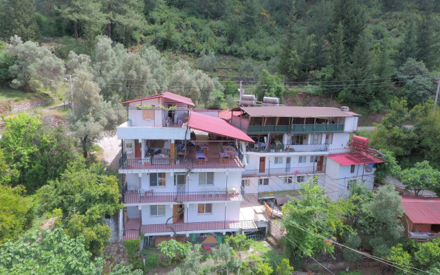 Faralya Gül  Pansiyon