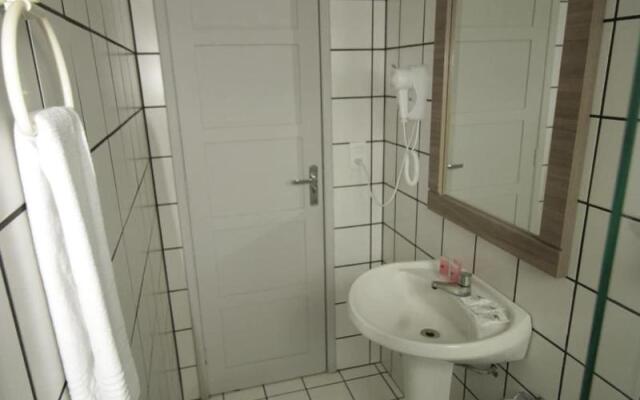 Kennedy Slim Hotel