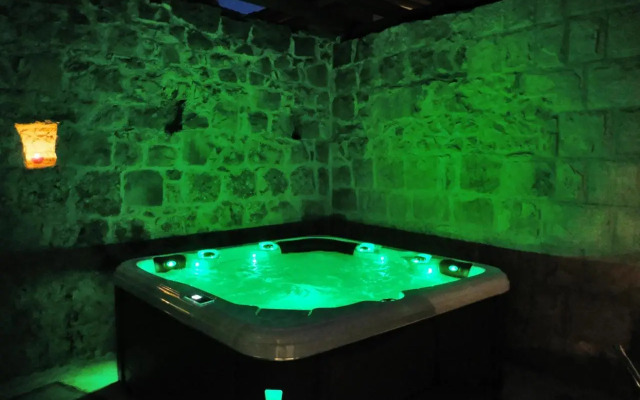 Stone Villa Rea