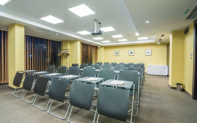 Best Western Plus Olives City Hotel