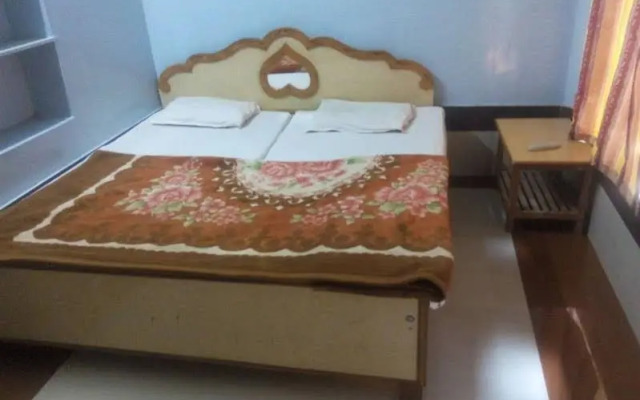 Hotel Sarovar