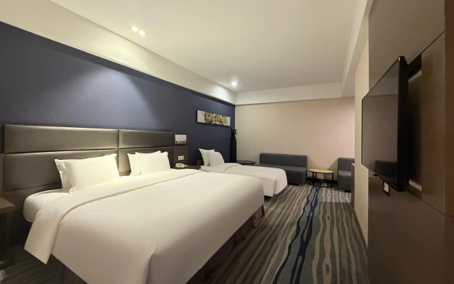 Holiday Inn Express Shenyang North Station by IHG