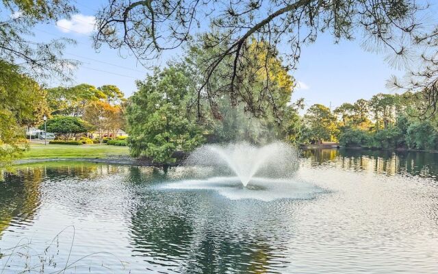 Linkside 3 Bedroom Townhouse by RedAwning