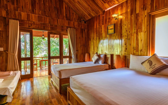 Mango Beach Resort