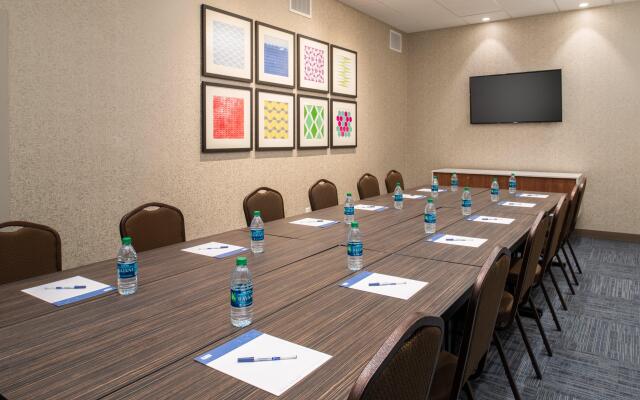 Holiday Inn Express & Suites Camas - Vancouver by IHG