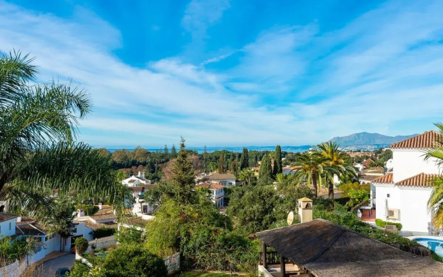 All About Casa Roca