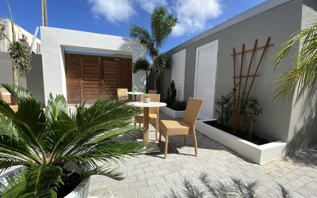 Sunshine SXM Studios