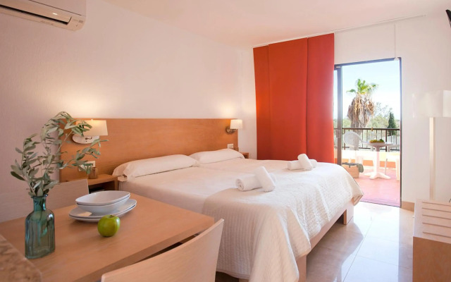 Apartamentos Sol Romántica by DOT Suites