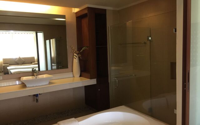 Coron Gateway Hotel & Suites