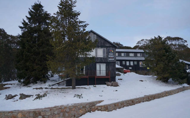Halleys Lodge