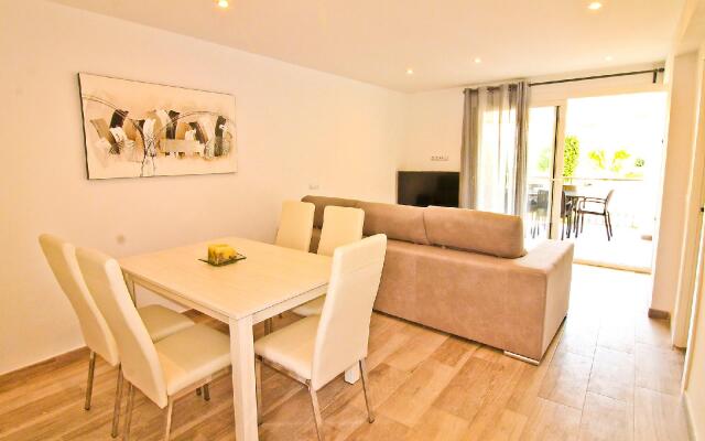 Lago Y Mar - Three Bedroom