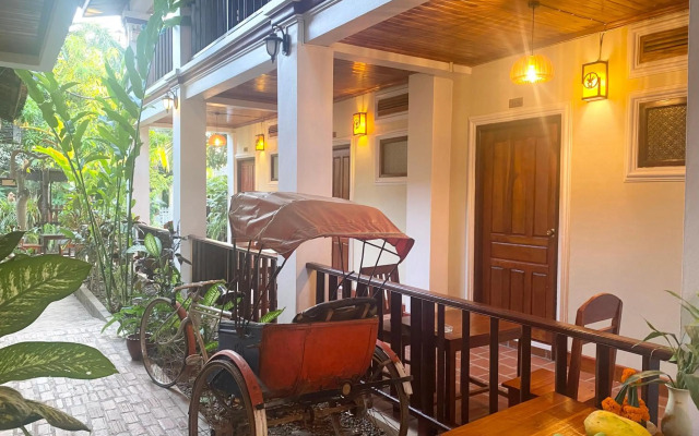 Lao Lu Lodge