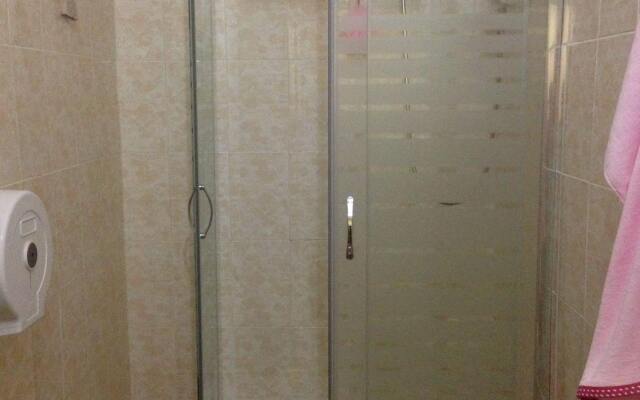 Crescent Rooms