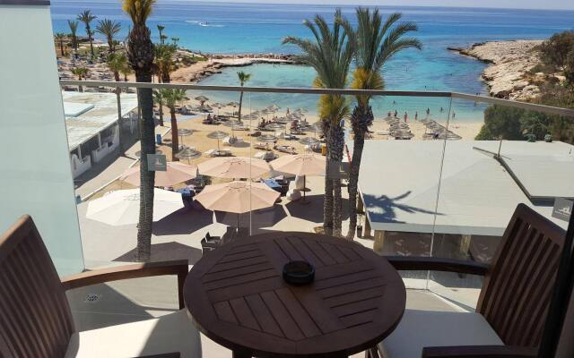 Adams Beach Hotel & Spa