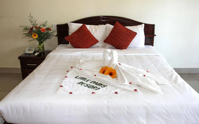 Little Paris Resort