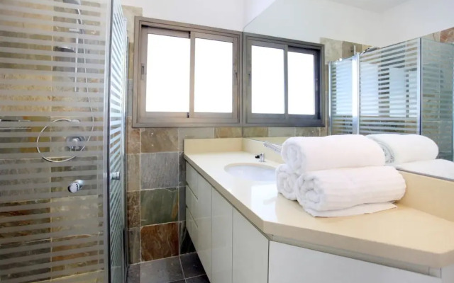 TLVSublet Hayarkon