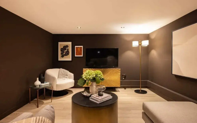 The Tyrwhitt Road Place - Lovely 2bdr Flat With Garden