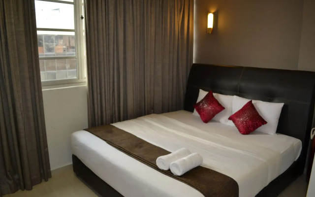 Hotel Safari Two