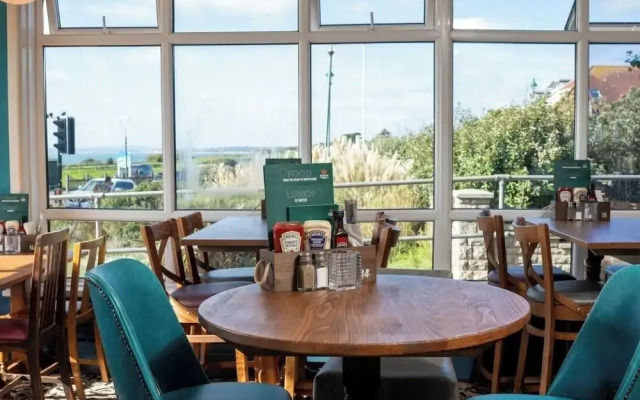 Commodore Hotel Bournemouth by Greene King Inns