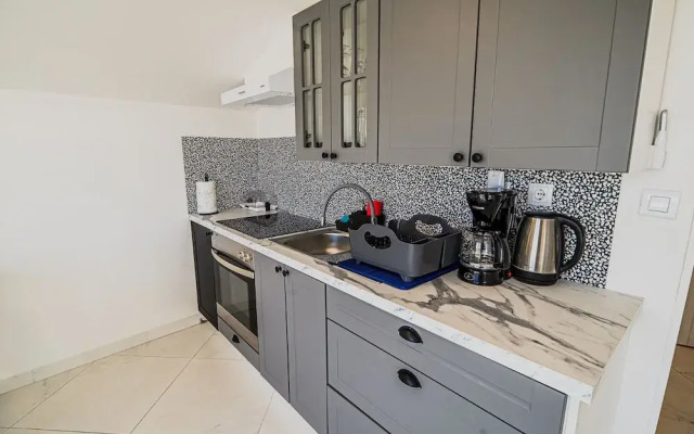 Sleek and Stylish Umag Apartments With Sea View
