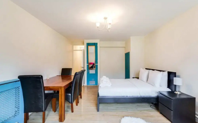 Bright Studio Near Borough and The Shard