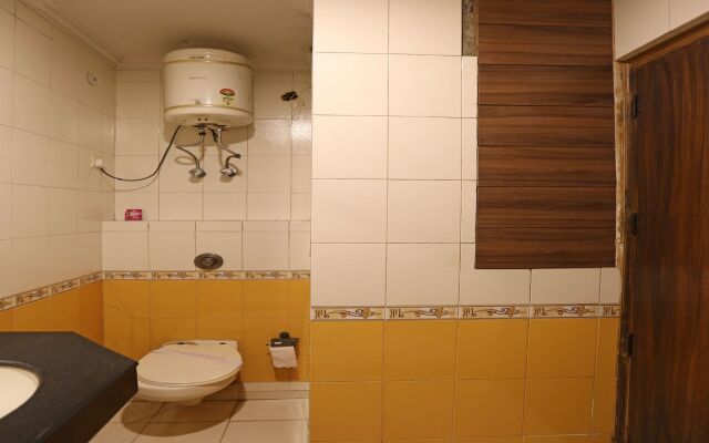 OYO 8876 Hotel Sarthi