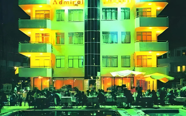Admiral Hotel