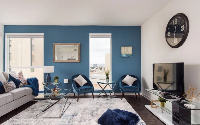 New Downtown LA Luxury Jr. Penthouse