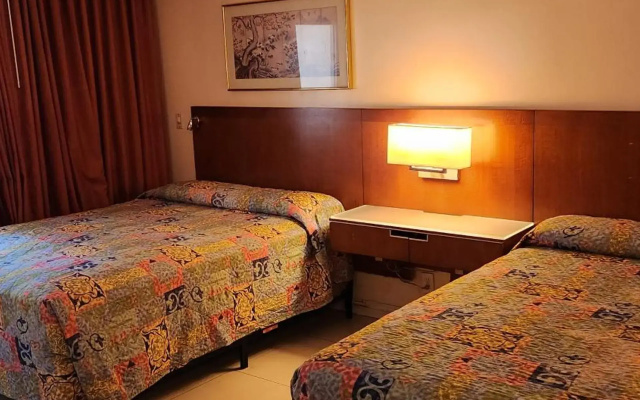 Royal Century Hotel