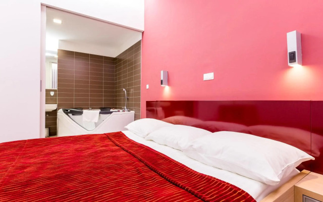 Dream Hotel