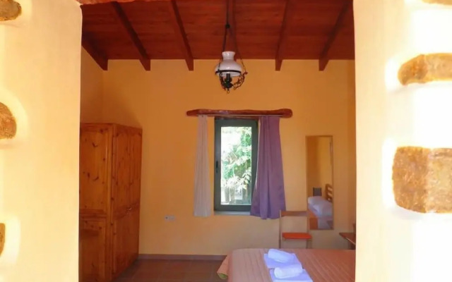 Lina's Sea View Old Traditional House