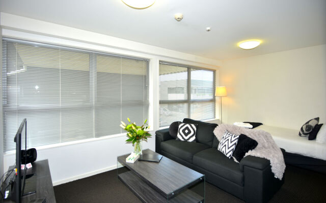 Southwark Hotel & Apartments